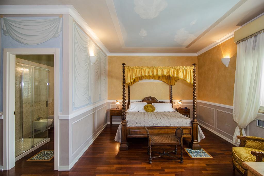 La Chandelle Massarosa Phòng bức ảnh